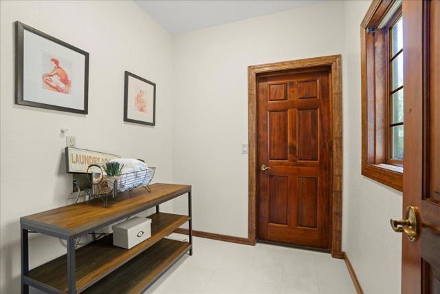 13217 Padero Court, Saratoga CA: https://media.crmls.org/mediaz/1c6510f6-d9ed-485b-9051-bcccd2b80500.jpg