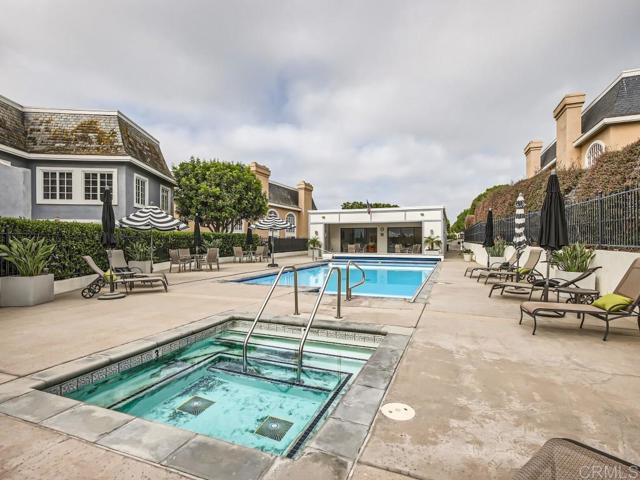 Detail Gallery Image 6 of 47 For 7429 via De Fortuna, Carlsbad,  CA 92009 - 3 Beds | 3 Baths