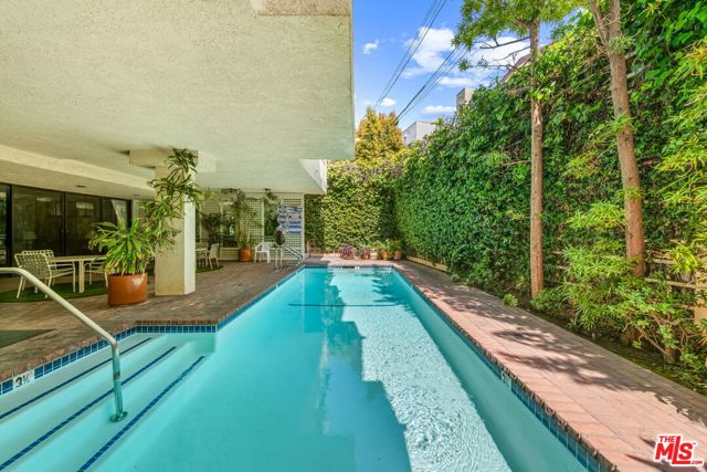 10794 Wilkins Avenue, Los Angeles CA: https://media.crmls.org/mediaz/1c67b7fc-bb8f-4d69-9858-63cec7052807.jpg