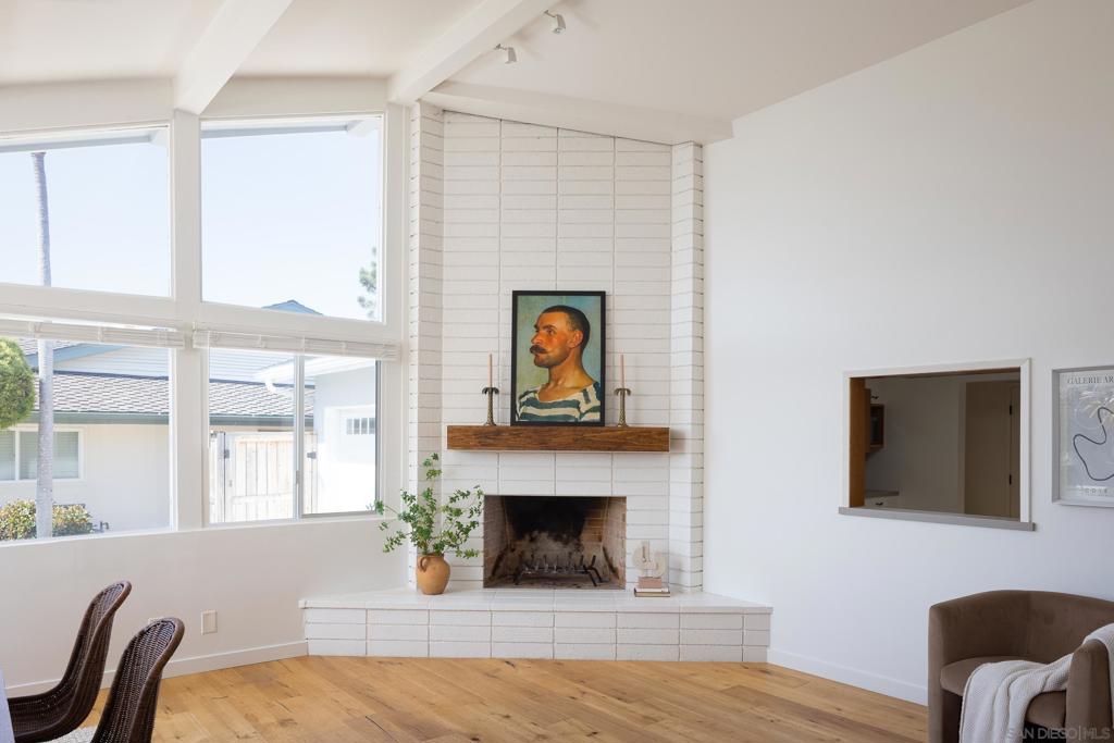 MLS #250034678SD img 1