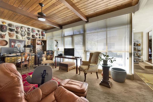 1750 Wabasso Way, Glendale CA: https://media.crmls.org/mediaz/1c69794a-3881-44c2-8288-63f5f248beea.jpg