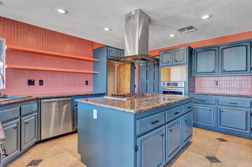 MLS #219136492DA image #17