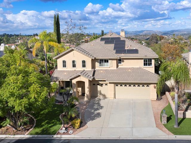 10562 Aspen Gln, Escondido CA: https://media.crmls.org/mediaz/1c6ba542-dba9-40a4-bcef-aa208bc2e63d.jpg