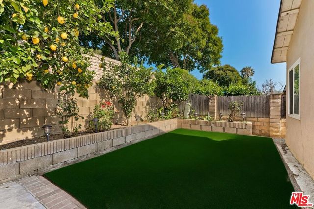 2286 Goddard Avenue, Simi Valley CA: https://media.crmls.org/mediaz/1c6c6ea2-bdd8-47f4-b158-3ca64213eb21.jpg