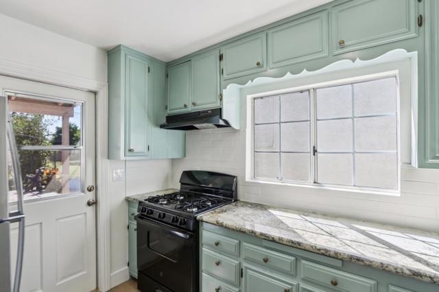 11247 Michael Hunt Drive, South El Monte CA: https://media.crmls.org/mediaz/1c6cd292-de3c-49be-8bc4-647d6a7c4c3f.jpg