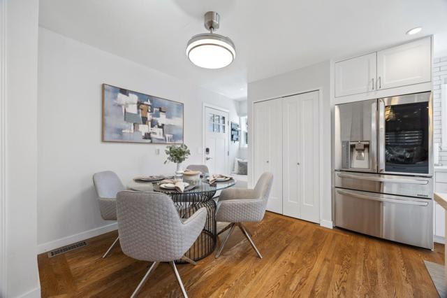 3755 Bay Road, Menlo Park CA: https://media.crmls.org/mediaz/1c6d4aba-0560-4457-aa21-cda3a763223f.jpg