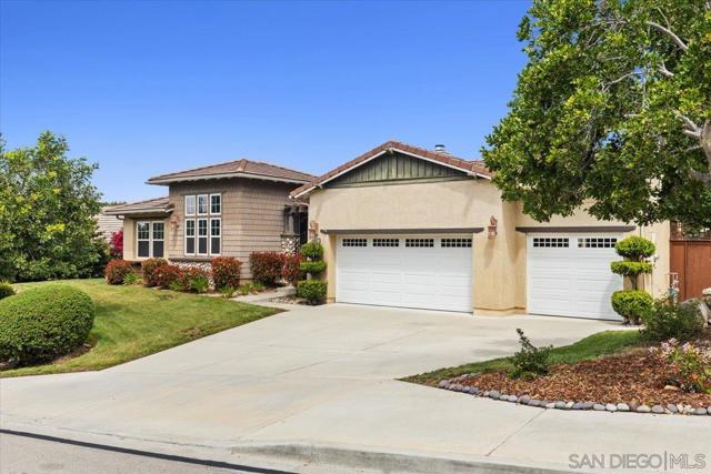 3180 Ridgeline Place, Escondido CA: https://media.crmls.org/mediaz/1c6d8345-a4ce-442d-9e08-e7a7eff870e6.jpg