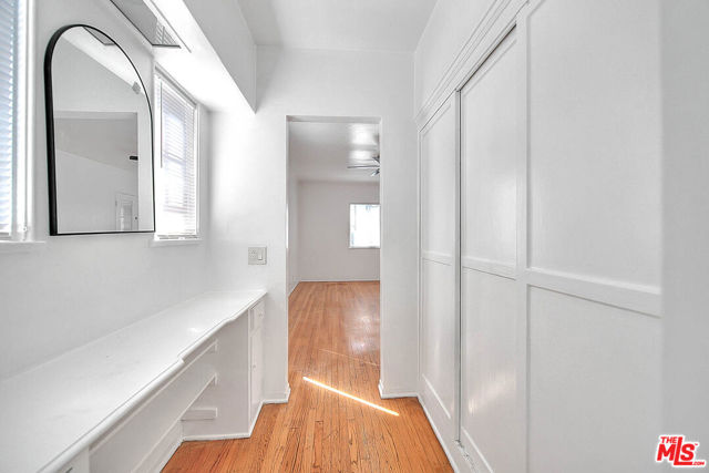 4090 Creed Avenue, Los Angeles CA: https://media.crmls.org/mediaz/1c6d9873-c235-452e-aaaa-6cf0e7968a18.jpg
