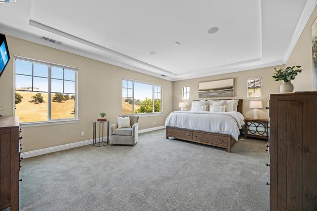 1359 Monterosso St, Danville CA: https://media.crmls.org/mediaz/1c6eef56-5418-4a39-bc5c-01643b51f7f4.jpg