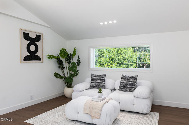 Detail Gallery Image 25 of 46 For 2345 Orange Cove Ave, La Crescenta,  CA 91214 - 5 Beds | 4/1 Baths