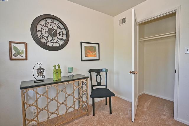4248 Mabel Avenue, Castro Valley CA: https://media.crmls.org/mediaz/1c706988-c62f-4c31-b290-7e50bd31777a.jpg