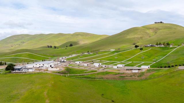 6033 Dagnino Road, Livermore CA: https://media.crmls.org/mediaz/1c708714-409e-46e3-b0e1-f8db0c7ee519.jpg