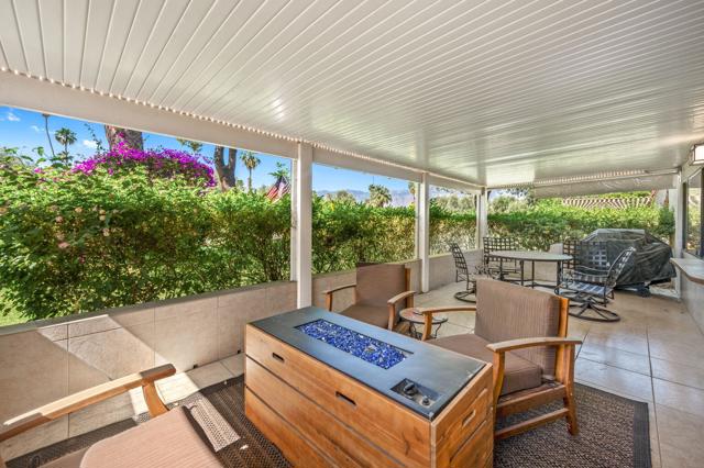 312 Forest Hills Drive, Rancho Mirage CA: https://media.crmls.org/mediaz/1c708ba0-5d78-40da-bc45-34c6bff79377.jpg