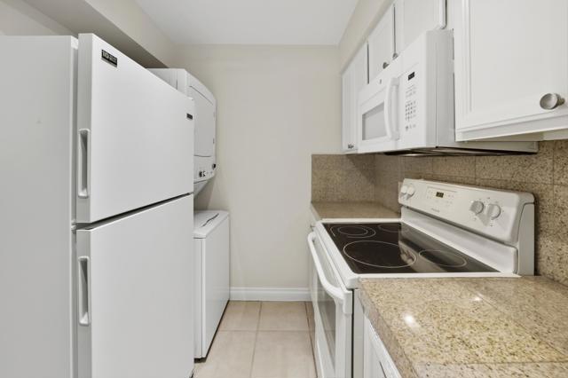 Image 11 of 22 For 1100 Amado Road 15d1