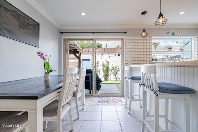 15175 Marquette Street, Moorpark CA: https://media.crmls.org/mediaz/1c70caae-3bd1-49a6-aaec-47d598ff9393.jpg