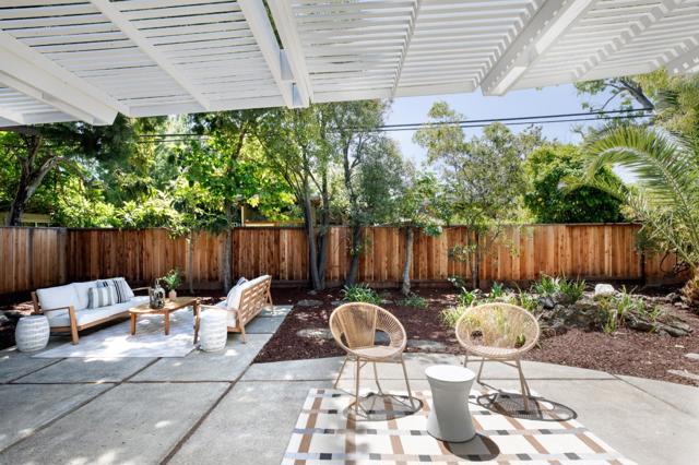 428 E Charleston Road, Palo Alto CA: https://media.crmls.org/mediaz/1c734181-add3-4f19-8efd-afeabf1e0a83.jpg