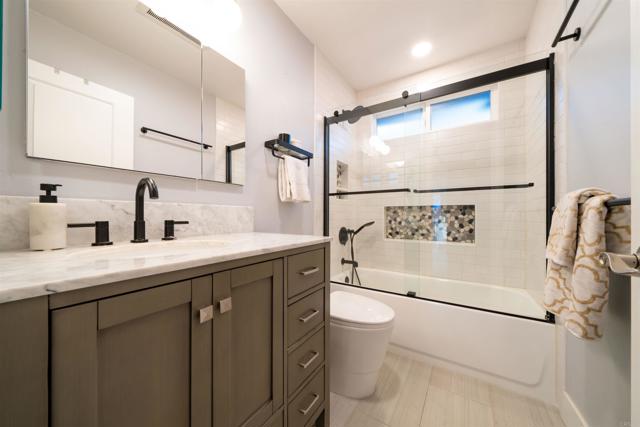 Image 25 of 47 For 3876 Mount Albertine Avenue