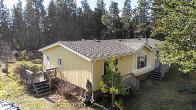 Detail Gallery Image 1 of 23 For 42015 Caspar Little Lake Rd, Mendocino,  CA 95460 - 3 Beds | 2 Baths