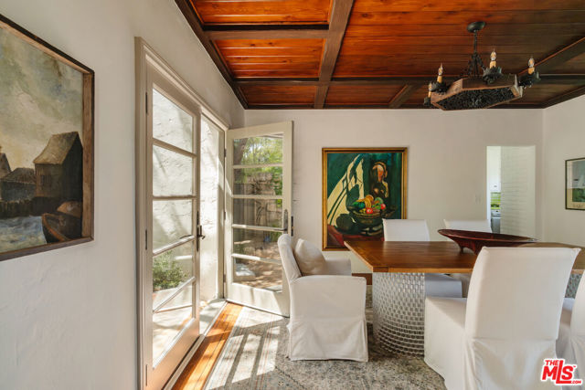 3744 Clayton Avenue, Los Angeles CA: https://media.crmls.org/mediaz/1c74c5d4-fd34-4c04-b702-25ab2021f248.jpg