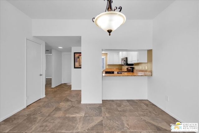 733 N Via Acapulco, Palm Springs CA: https://media.crmls.org/mediaz/1c75190f-d58d-449b-b005-2c763a5e6889.jpg