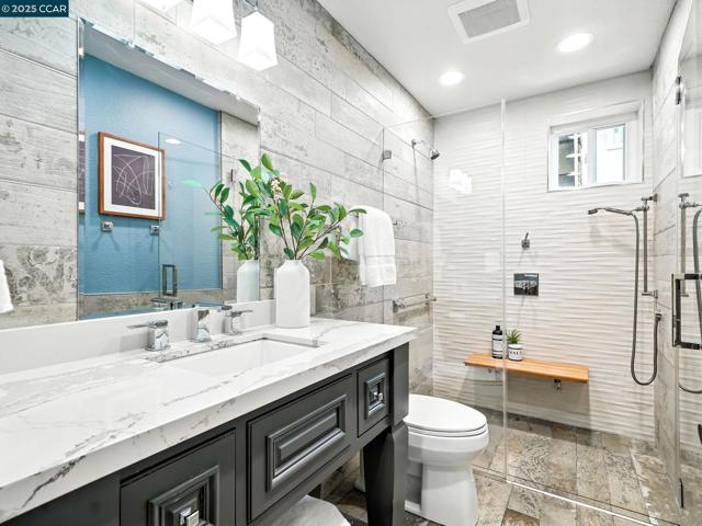 36309 Tunbridge Drive, Newark CA: https://media.crmls.org/mediaz/1c76eb7b-9115-49e6-959a-ee3da6c98ea0.jpg