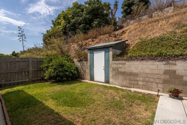 4612 Revillo Way, San Diego CA: https://media.crmls.org/mediaz/1c77f5e7-207a-4975-9721-fc94abb4c975.jpg