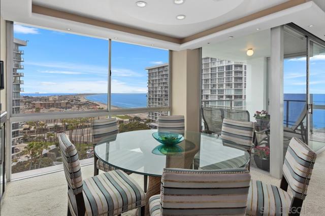 1810 Avenida Del Mundo, Coronado CA: https://media.crmls.org/mediaz/1c78e21a-59ce-47fa-bb64-79de15aa4657.jpg