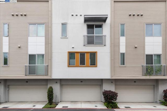7906 Regional Cmn, Dublin CA: https://media.crmls.org/mediaz/1c799913-df3a-40d7-9705-0d8c75f07da0.jpg