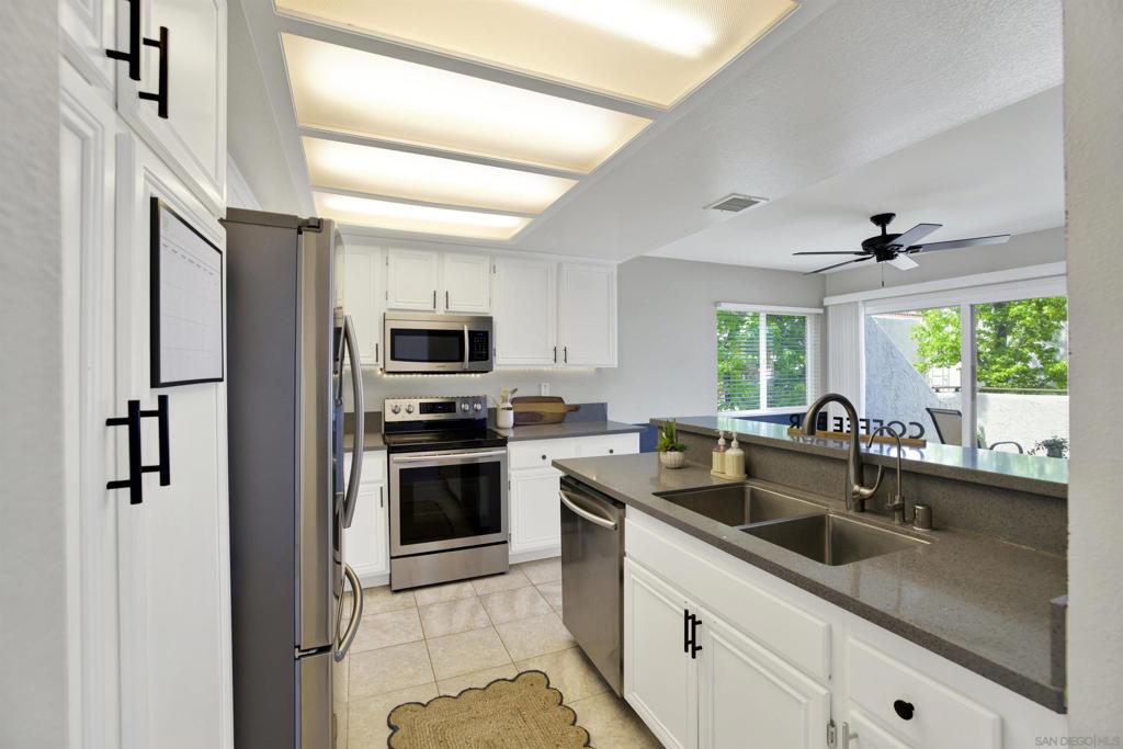 11850 Caminito Ronaldo - photo 16