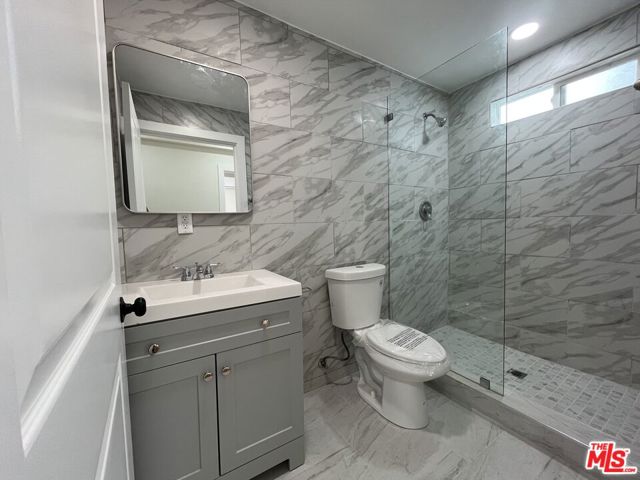 8640 Baring Cross Street, Los Angeles CA: https://media.crmls.org/mediaz/1c7a2399-4535-42a5-937f-5c3616e2a1e3.jpg