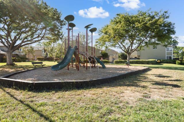 2340 Warfield Way, San Jose CA: https://media.crmls.org/mediaz/1c7a3f19-d60a-4cdb-ad46-cc955256f2ab.jpg