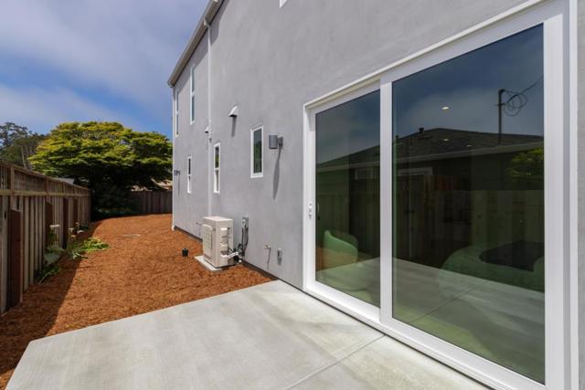 355 30th Avenue, Santa Cruz CA: https://media.crmls.org/mediaz/1c7a6493-ca92-4c21-88d4-cc859e385285.jpg