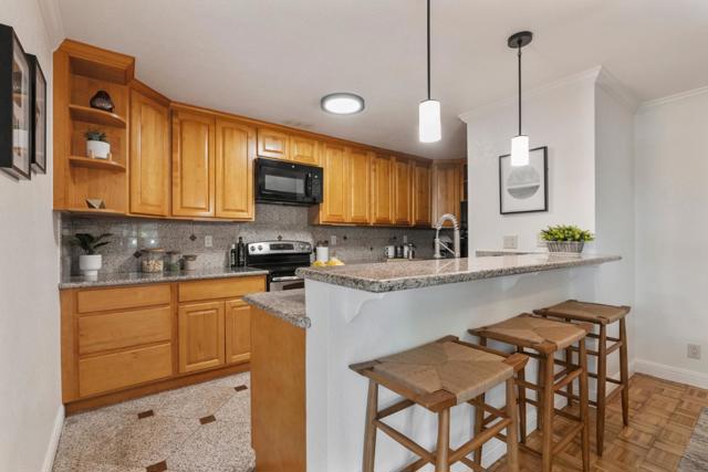 1 Appian Way, South San Francisco CA: https://media.crmls.org/mediaz/1c7a69b8-8816-4d92-ad86-f3a5bb08f0f6.jpg