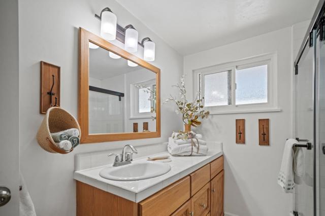 815 Taylor Street, Monterey CA: https://media.crmls.org/mediaz/1c7ac7b3-ff64-4160-b4fc-6aade6c084e4.jpg