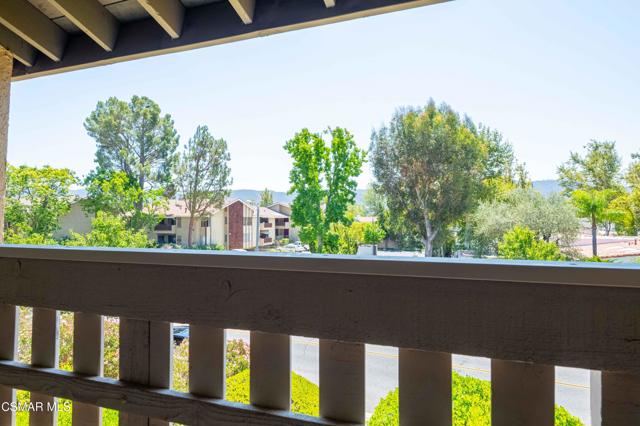 460 Arbor Lane Court, Thousand Oaks CA: https://media.crmls.org/mediaz/1c7b070b-5717-45ed-9f0c-35287361884c.jpg