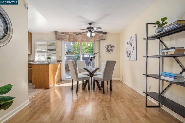 1897 Lynwood Dr, Concord CA: https://media.crmls.org/mediaz/1c7bcb8f-cfac-40eb-af88-767692b025f2.jpg