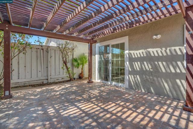3253 Madrone St, Antioch CA: https://media.crmls.org/mediaz/1c7bd201-4f14-43e3-b8ab-9dfdce377e6f.jpg