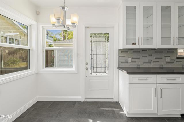 Detail Gallery Image 12 of 30 For 5119 Canoga Ave, Woodland Hills,  CA 91364 - 3 Beds | 1 Baths