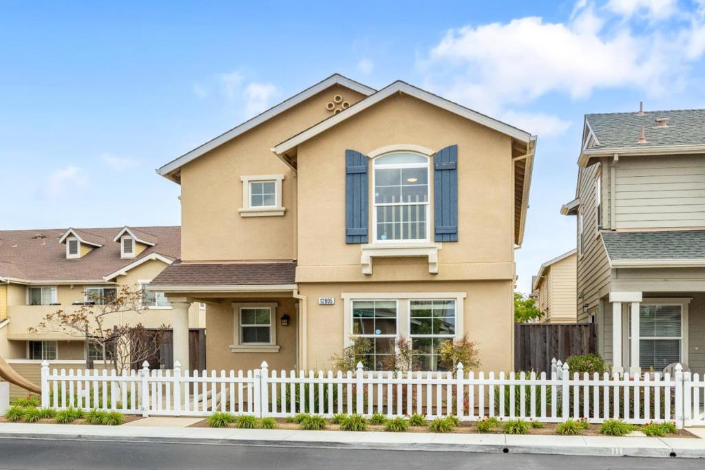 12805 Rogge Village Loop
