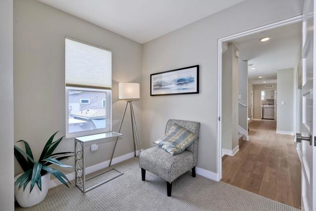 295 Chinquapin Ave, Carlsbad CA: https://media.crmls.org/mediaz/1c7c443f-cc74-425a-8dbf-72a3dc5348dc.jpg