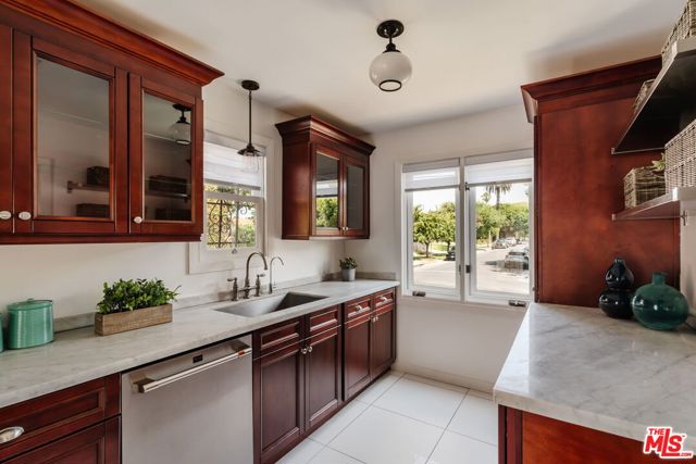 5966 Airdrome Street, Los Angeles CA: https://media.crmls.org/mediaz/1c7e09fc-f034-44f0-8f12-f8fa95b1eaf7.jpg