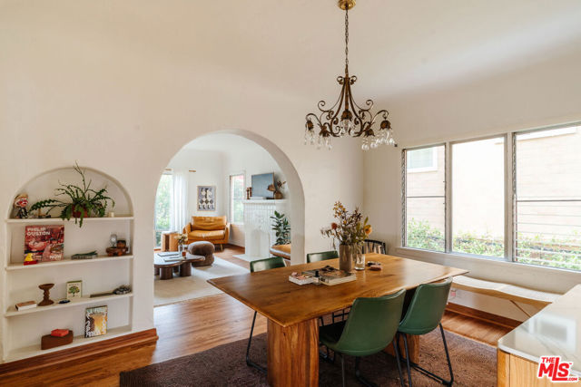 4426 Price Street, Los Angeles CA: https://media.crmls.org/mediaz/1c7f6f68-45a2-4211-ad2d-c5b8ccba757f.jpg