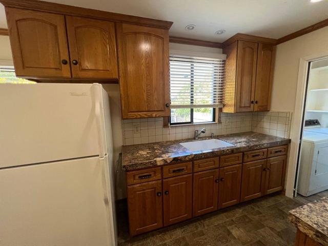 1632 Albemarle Way, Burlingame CA: https://media.crmls.org/mediaz/1c7fd62e-b916-41f4-90a3-e7bfc357ddb5.jpg