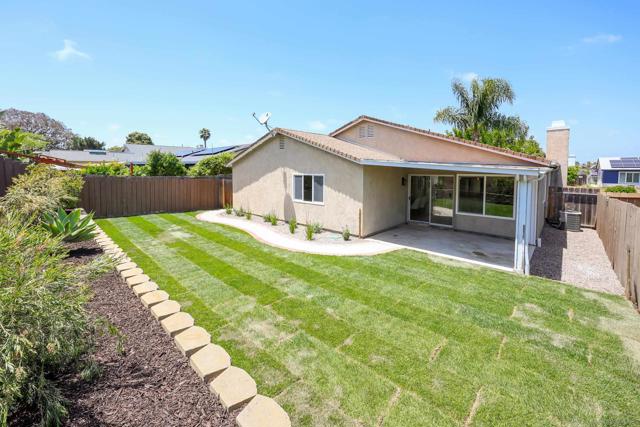 7587 Northrup Dr, San Diego CA: https://media.crmls.org/mediaz/1c8088de-b1bc-4594-9cec-526aaf99c602.jpg