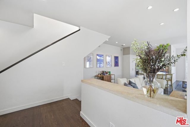 650 Harbor Street, 4 photo 4