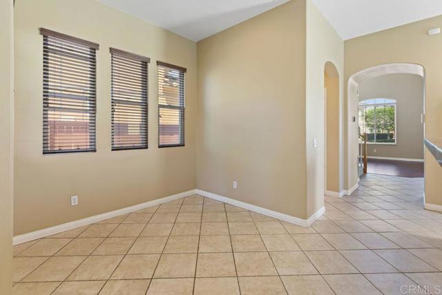 Detail Gallery Image 13 of 35 For 16758 Cimarron Crest Dr, San Diego,  CA 92127 - 3 Beds | 2/1 Baths