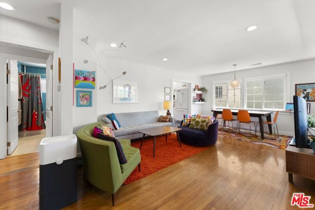 1179 Bellevue Avenue, Los Angeles CA: https://media.crmls.org/mediaz/1c831b9b-0512-4d69-8c15-f177de9ce13a.jpg