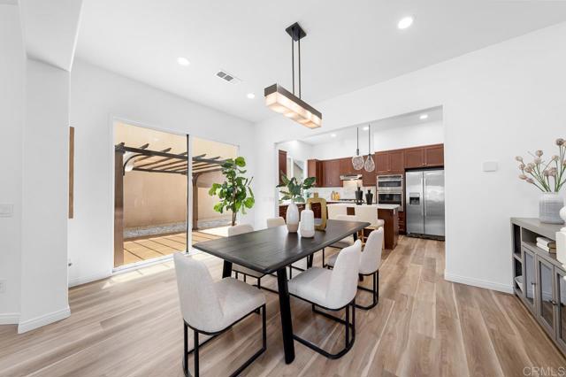 Detail Gallery Image 14 of 51 For 1686 Pember Ave, Chula Vista,  CA 91913 - 4 Beds | 3/1 Baths