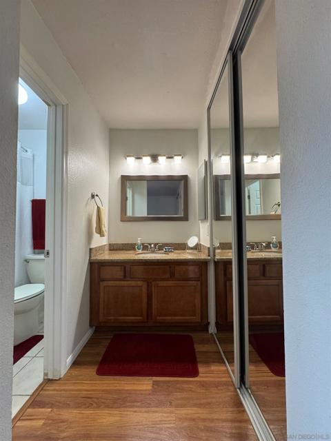 432 Edgehill Ln, Oceanside CA: https://media.crmls.org/mediaz/1c856964-d4d9-42e6-a7bc-d1cc1fed9b92.jpg