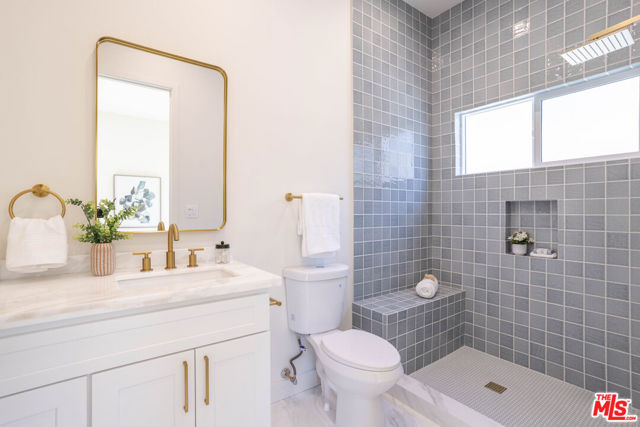 824 N Lima Street, Burbank CA: https://media.crmls.org/mediaz/1c856b3f-725e-4bcb-985f-477bfa753f42.jpg